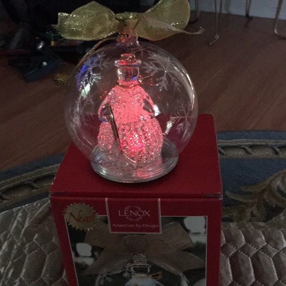 🌲RETIRED LENOX COLOR CHANGING ORNAMENT 🌲 - Picture 2 of 7